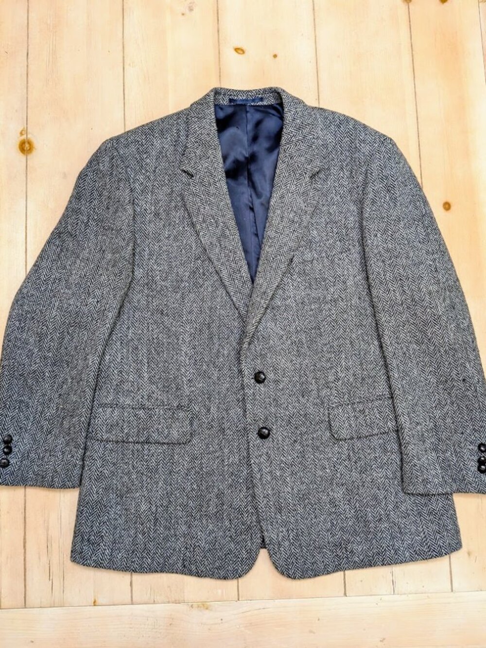 Harris Tweed Men’s Gray Herringbone Wool Blazer Sport Coat 100% Wool